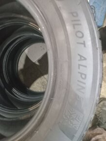 Michelin 235/55R17 zimné - 6