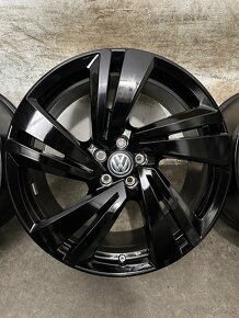 Nepoužívané hlinikové disky 5x112 R20 VW Nevada -Touareg CR - 6