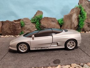 Prodám model 1:18 nazca M12 - 6