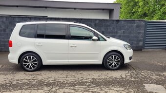 Volkswagen Touran 2.0 TDI Highline DSG - 6