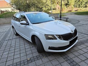 Škoda Octavia Combi 1.6 TDI M5 Ambition Navi DVD R16 Orig KM - 6