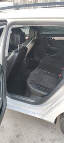 Volkswagen passat b7 2.0TDI 4motion - 6