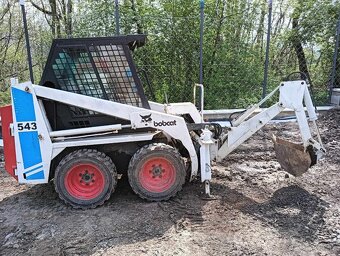 Šmykom riadený nakladač BOBCAT 543 - 6