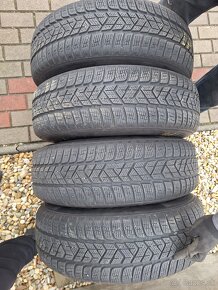 Zimne pneu Pirelli 215/65 R17 99H tiguan kodiaq - 6