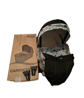 Britax CARRYCOT --- 40eur --- - 6