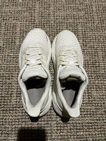 Hoka Clifton 8 vel 37 1/3 - 6