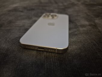 Iphone 15pro 128gb v záruke, zdravie batérie 95% - 6