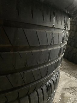 Predám 4ks pneumatiky Michelin R20 - 6