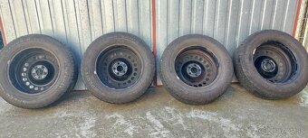 Predám plechové disky 5x105 R16 zimné pneumatiky 215/65 R16 - 6