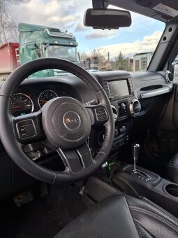 Jeep Wrangler Rubicon Unlimited V6  3.6 - 6