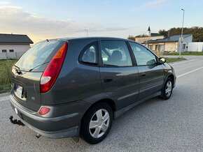 NISSAN ALMERA TINO 2.2 - 6