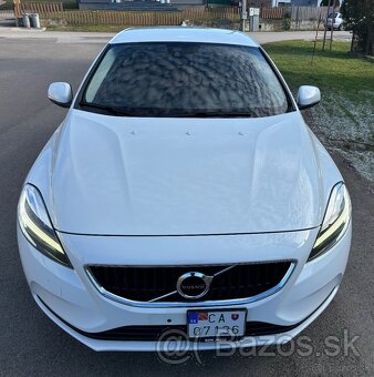 Volvo v40 model 2019 - 6