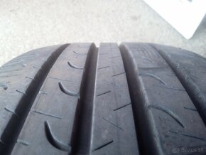 Predám letné pneu Goodyear 225/55 R19 - 6