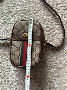 Gucci crossbody taška Supreme monogram Ophidia - 6