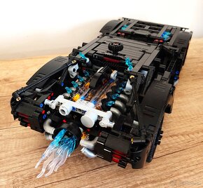 LEGO Technic 42127 BATMOBIL - 6