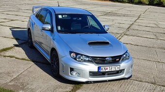 Subaru Impreza WRX STI sedan 2010 - 6