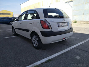 Kia RIO - 6