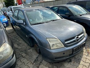 Lacno rozpredám Opel Vectra 2002-2008 na náhradné diely - 6