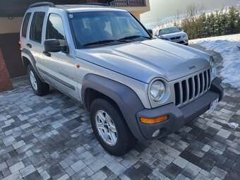 Jeep Cherokee 2.5    4x4 - 6