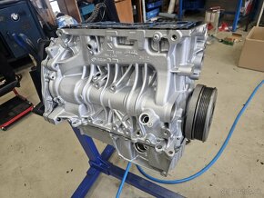 MOTOR BMW 2,0 - REPAS B48B20A - 6