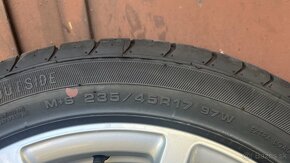 235/45 R17 - 6