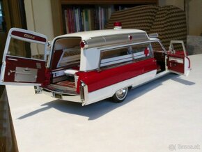 Predam Cadillac High Top Ambulance 1966 1:18 - 6