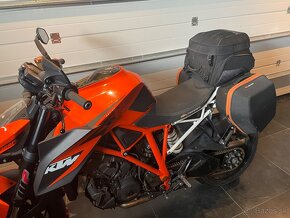 KTM SuperDuke 1290 - 6