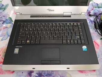 Fujitsu Siemens Amilo Pro V3515 - 6