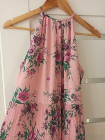 Ružové plisované šaty - 6