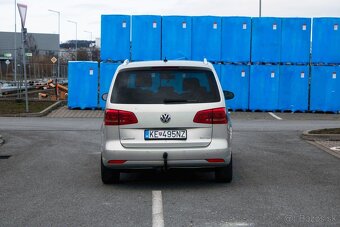 Volkswagen Touran 2.0 TDI Comfortline DSG - 6