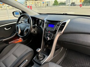 Hyundai i30 1.6 GDI - 6