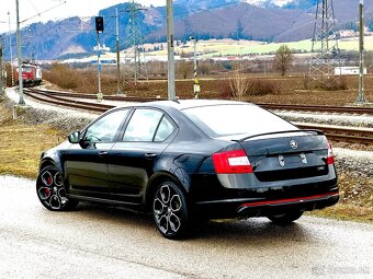 Škoda Octavia RS230 2,0tsi dsg Challange - 6