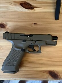 Vzduchová pištoľ Glock G19X FDE GBB CO2 4,5mm - 6