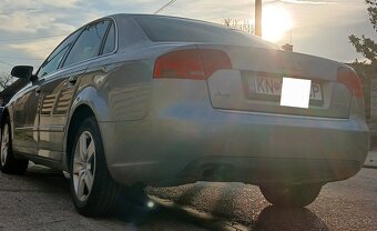 AUDI A4 B7 - 6