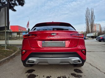 Predám  Kia XCeed 1.4 T-GDi Silver A/T - 6