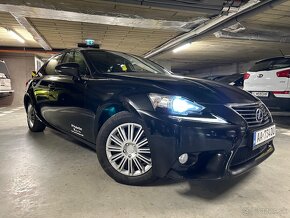 Lexus is300h - 6