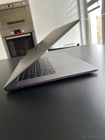 MacBook Pro 2019 - 6