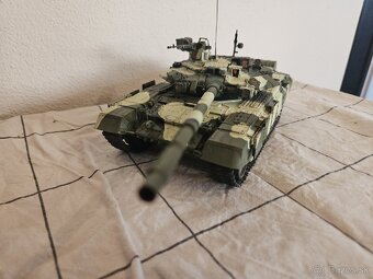 Modely vojenskej techniky tanky 1/35 lietadla 1/48 - 6