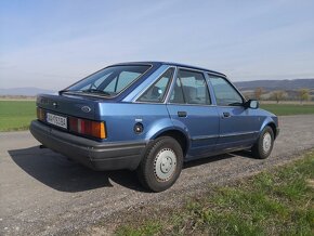 Ford Escort 1,4 GHIA,1987, MK4, platná TK, EK - 6