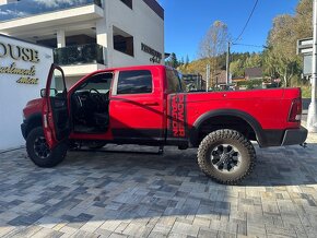 Dodge RAM 2500 Heavy duty - 6