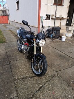 Honda Hornet 600 - 6