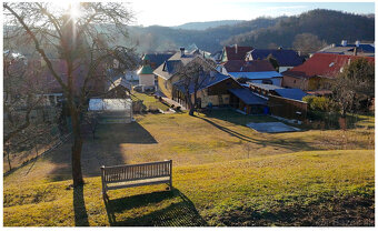 VYNIKAJÚCA LOKALITA / DOM / KREMNICA / POZEMOK 1919 m2 / - 6