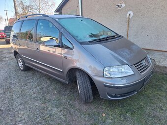 VW SHARAN 2.0 TDI ROK 2008 - 6