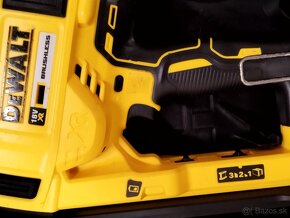 Dewalt aku klincovacka dcn890 - 6