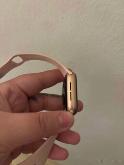 Apple watch SE 40mm rose gold - 6