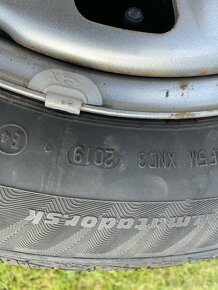 Zimne pneumatiky 215/60r16 - 6