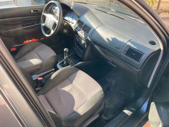 Vw Golf 1.9 TDI 85kw - 6