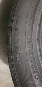 Predám celoročné pneu Continental 235/50 R18 - 6