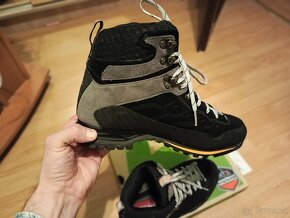 Karrimor Hot Route velkost 42 - 6