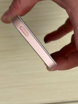 Predám iPhone SE Rose Gold 64GB, nová batéria + kryty - 6